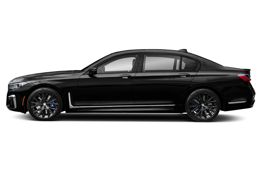 2021 BMW M760 exterior side view