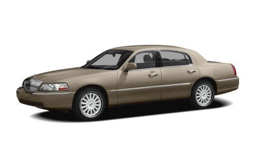 Lincoln Town Car 2016 >> Used Lincoln Town Car For Sale Near Me Cars Com Lincoln Town Car 2016 >> Used Lincoln Town Car For Sale Near Me Cars Com