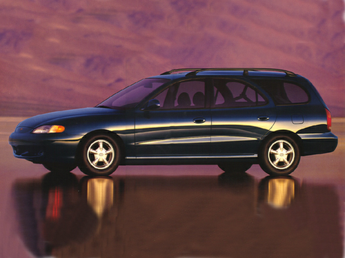 Sedan Hyundai Elantra GLS 1998