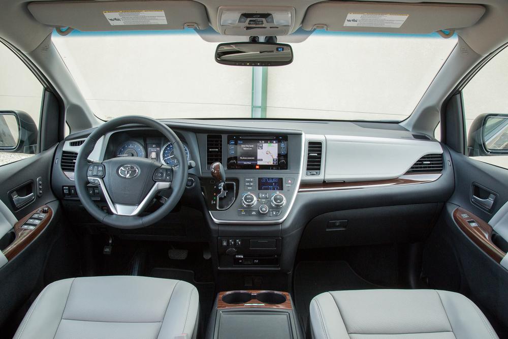 2015 Toyota Sienna;