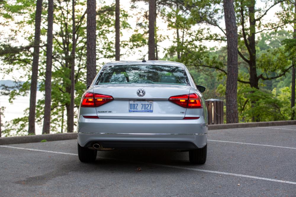 2016 Volkswagen Passat
