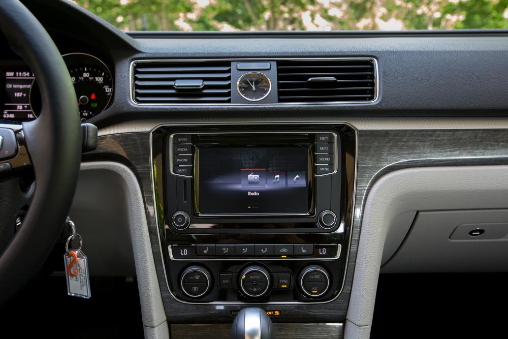 2016 Volkswagen Passat