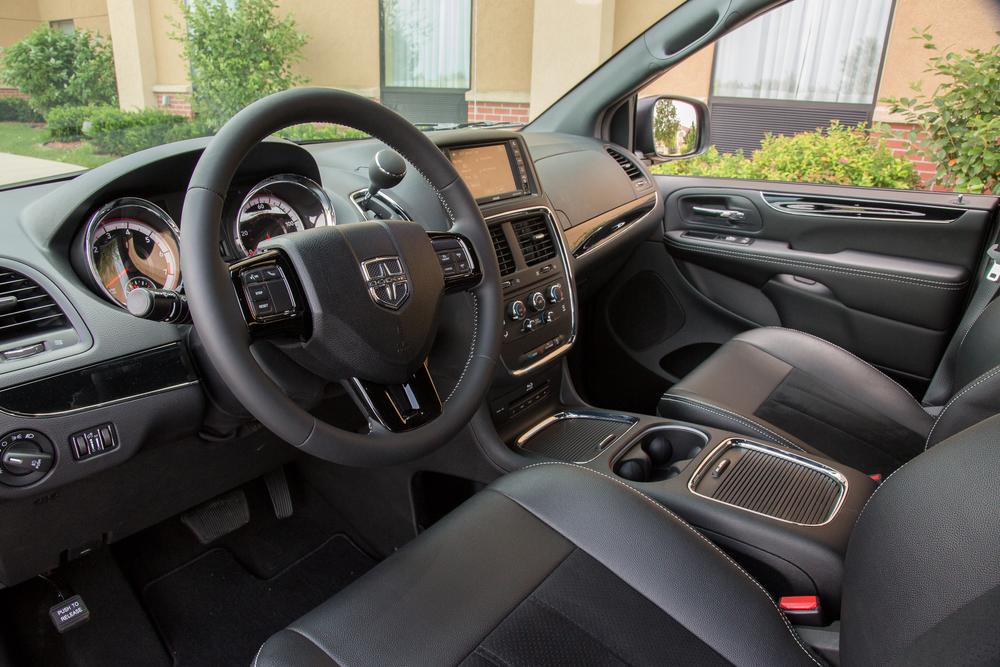 2015 Dodge Grand Caravan;