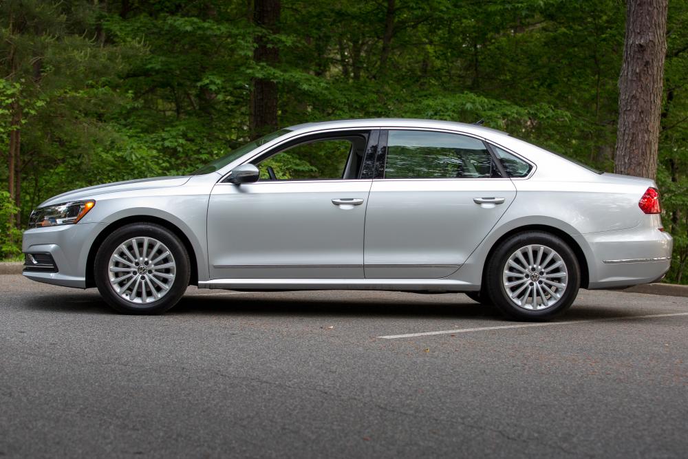 2016 Volkswagen Passat