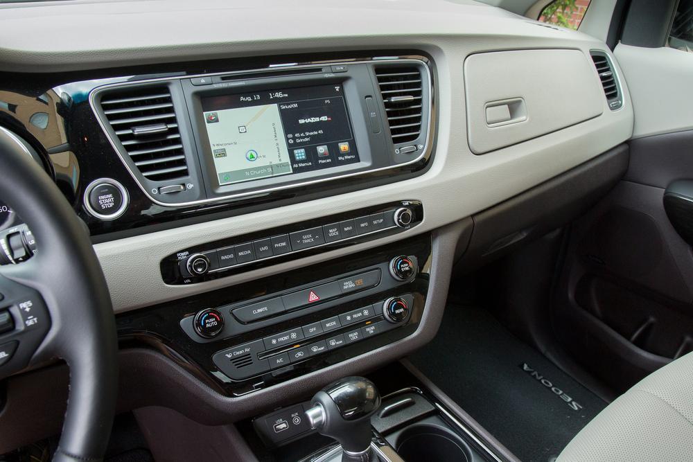 2015 Kia Sedona;