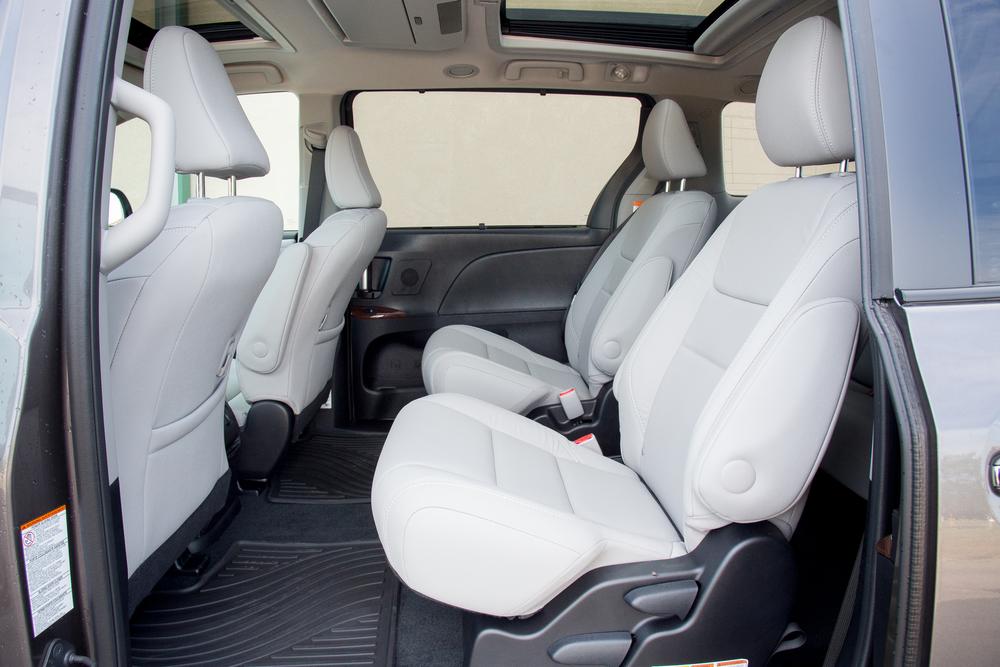 2015 Toyota Sienna;