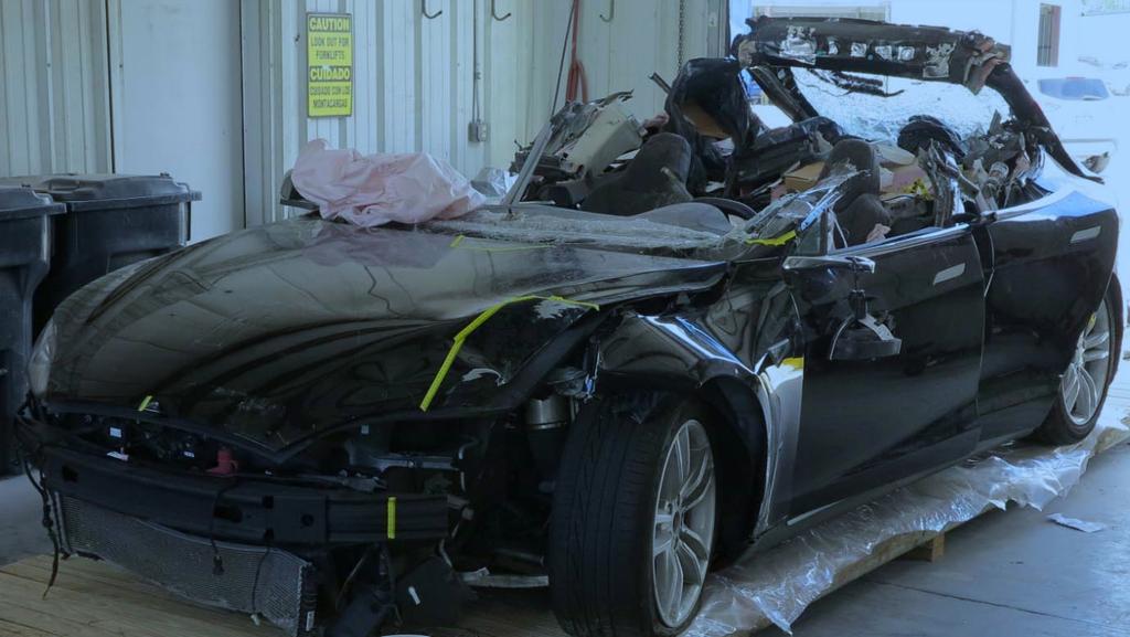 Carousel_Tesla_crash_NTSB.jpg