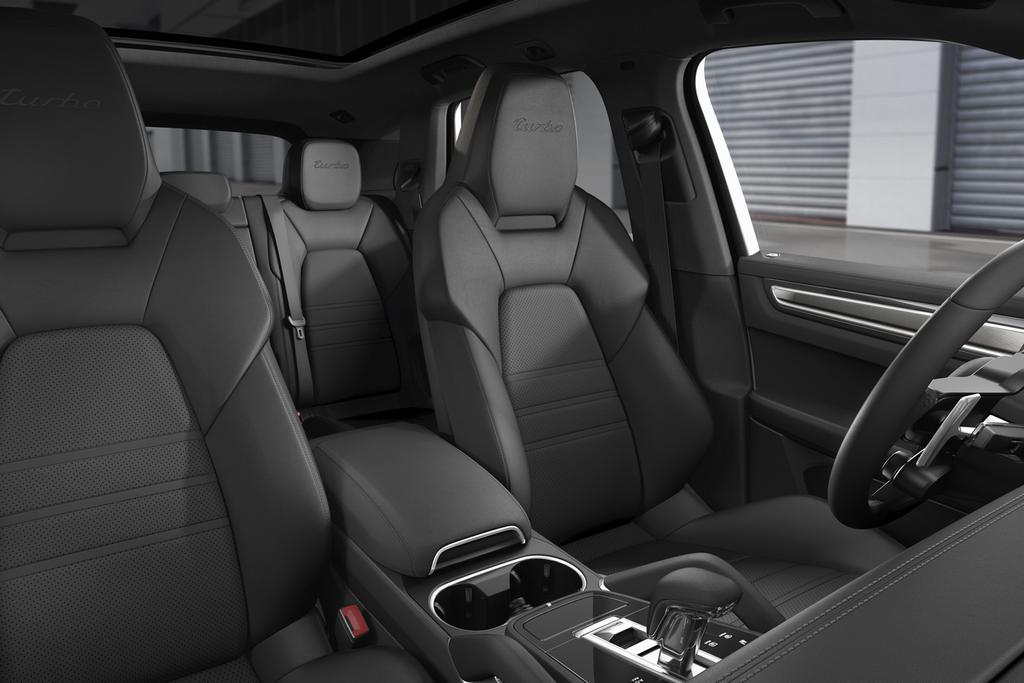 19_Porsche_CayenneTurbo_MFR_02.jpg