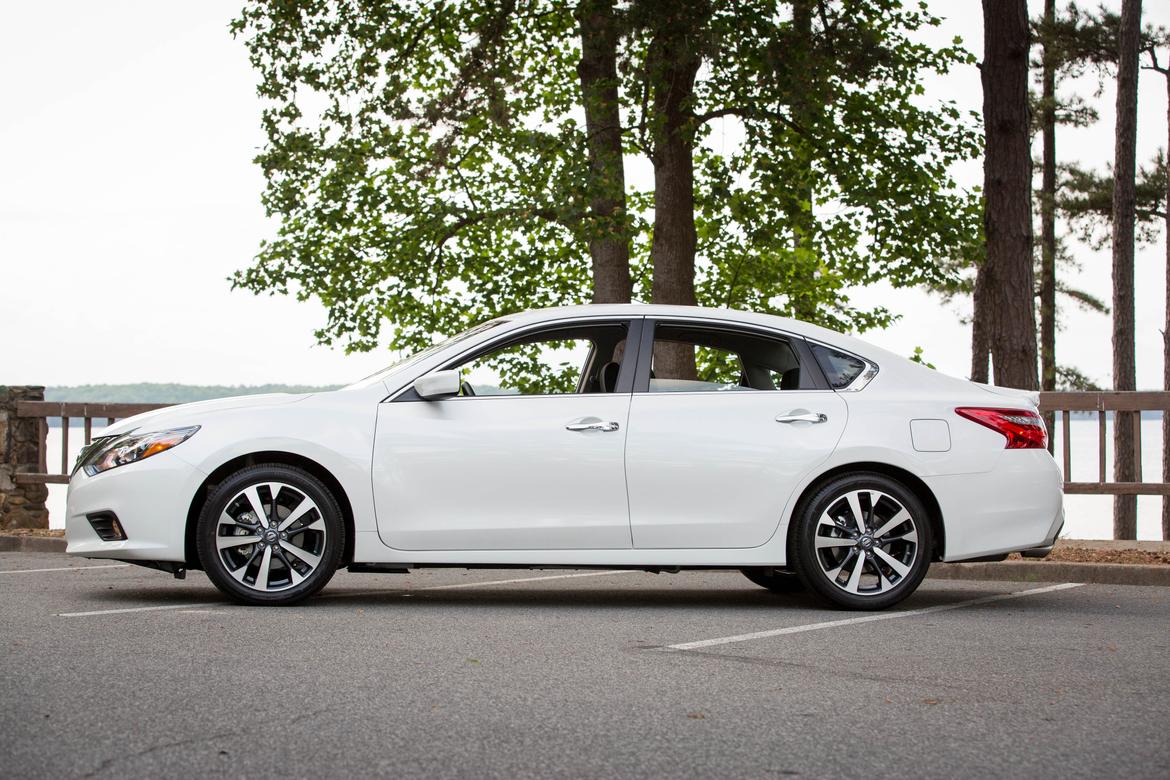 2017 Nissan Altima: What\u002639;s Changed News Cars.com 2017 Nissan Altima: What\u002639;s Changed News Cars.com