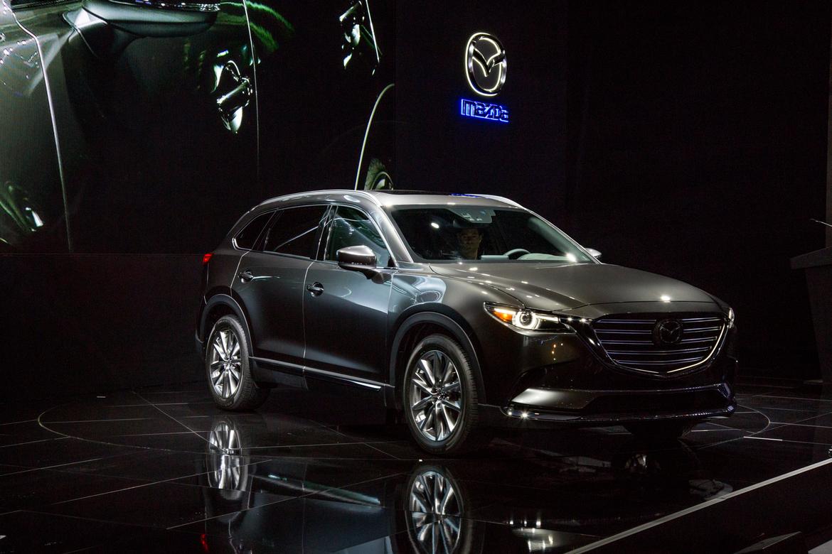 16Mazda_CX-9_AS_AC_08.jpg