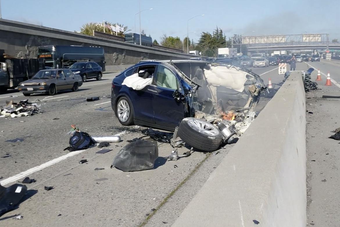 tesla-model-x-crash-mountain-view-ca.jpg