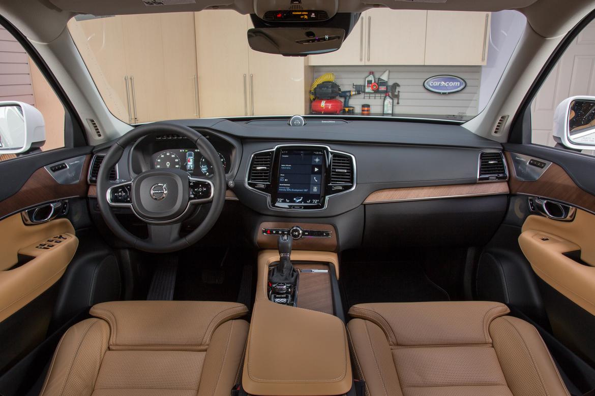 Luxury Suv Road Test 2016 Volvo Xc90 Versus 2017 Acura Mdx News Interior Quality