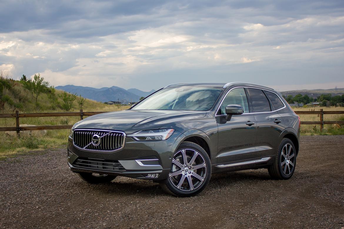 2000px-18-volvo-xc60-2018-angle--exterior--front--grey--mountain