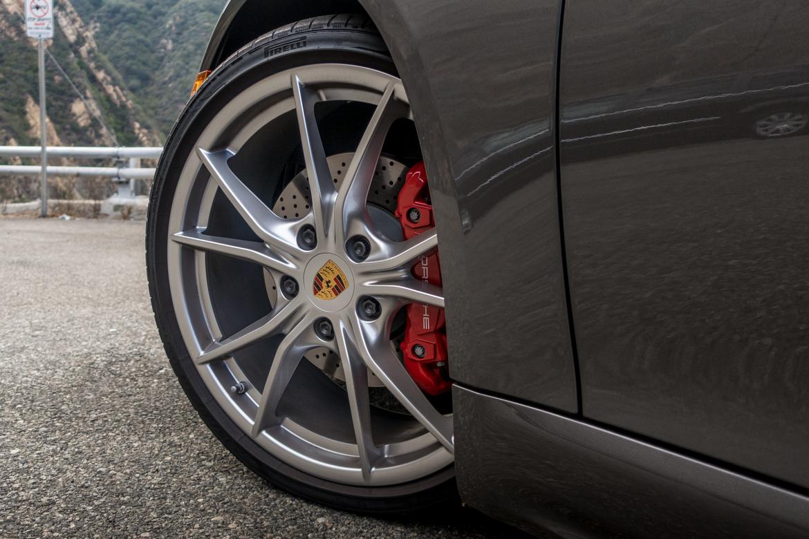 porsche-718-cayman-s-2017-12-exterior, grey, wheel.jpg