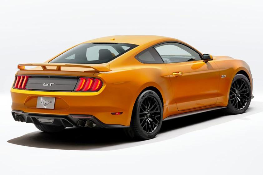 18-ford-mustang.jpg