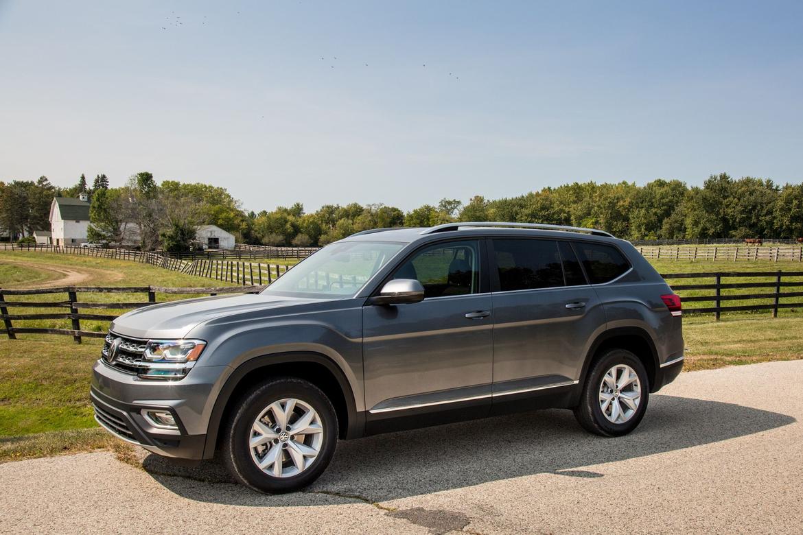 <a href=https://www.sharperedgeengines.com/used-volkswagen-engines>volkswagen</a>-atlas-2018-02-exterior-profile-silver-cl.jpeg