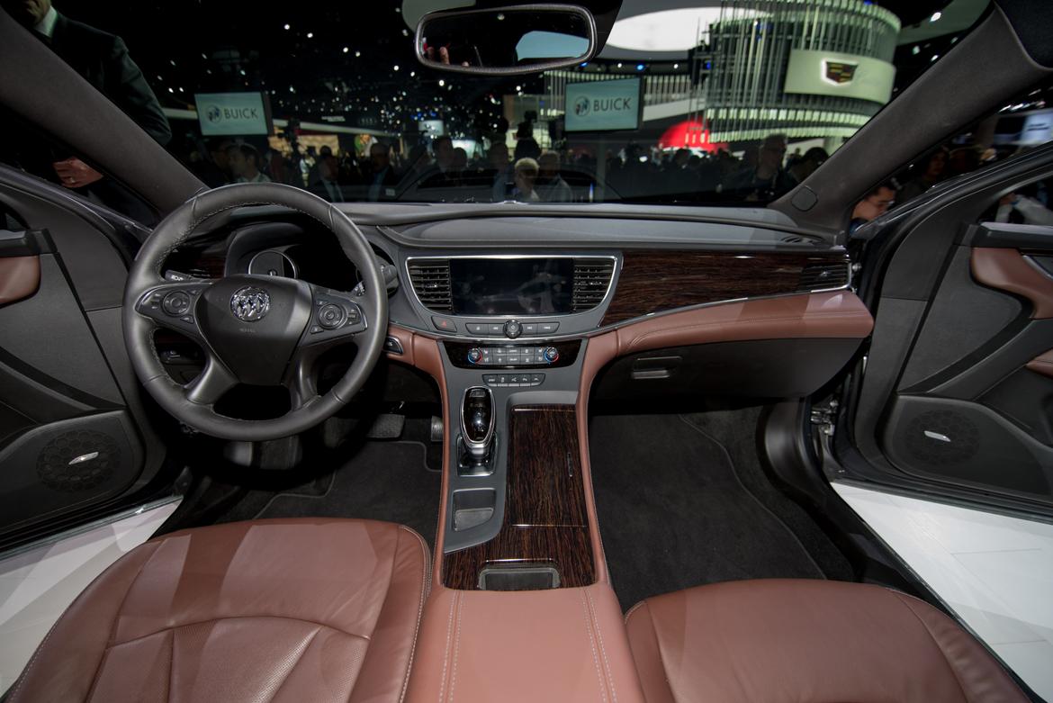 Buick Lacrosse 2017