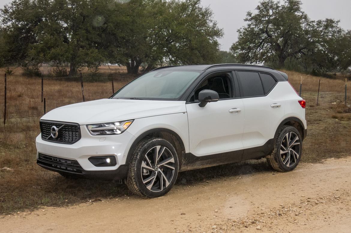 First Drive: 2019 Volvo XC40 Makes Competitors Look Dated, Stuffy or Both  News  Cars.com