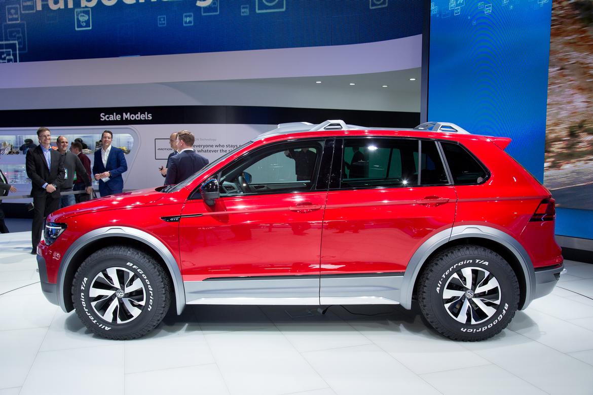 Volkswagen Tiguan GTE Active Concept.jpg
