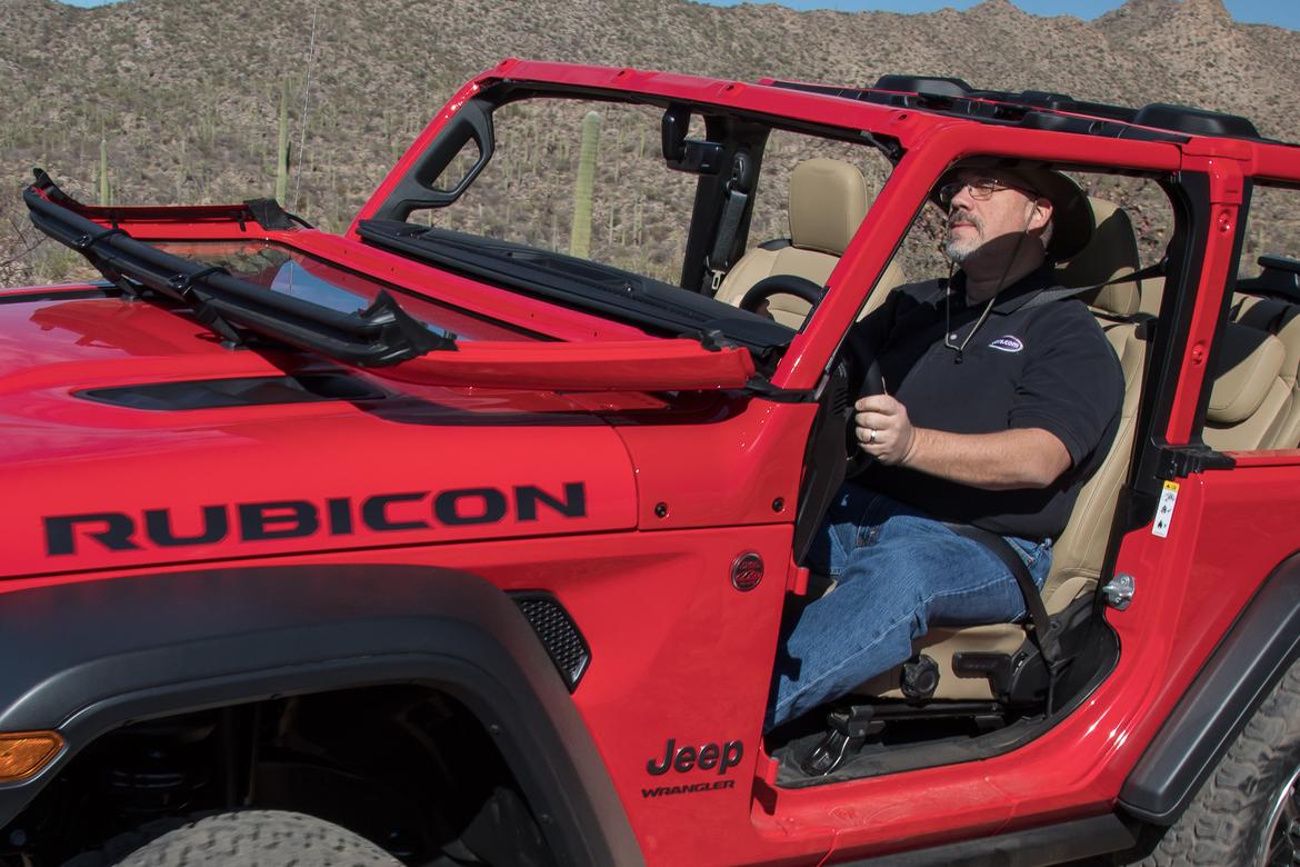 02-jeep-wrangler-2018-exterior-red.jpg