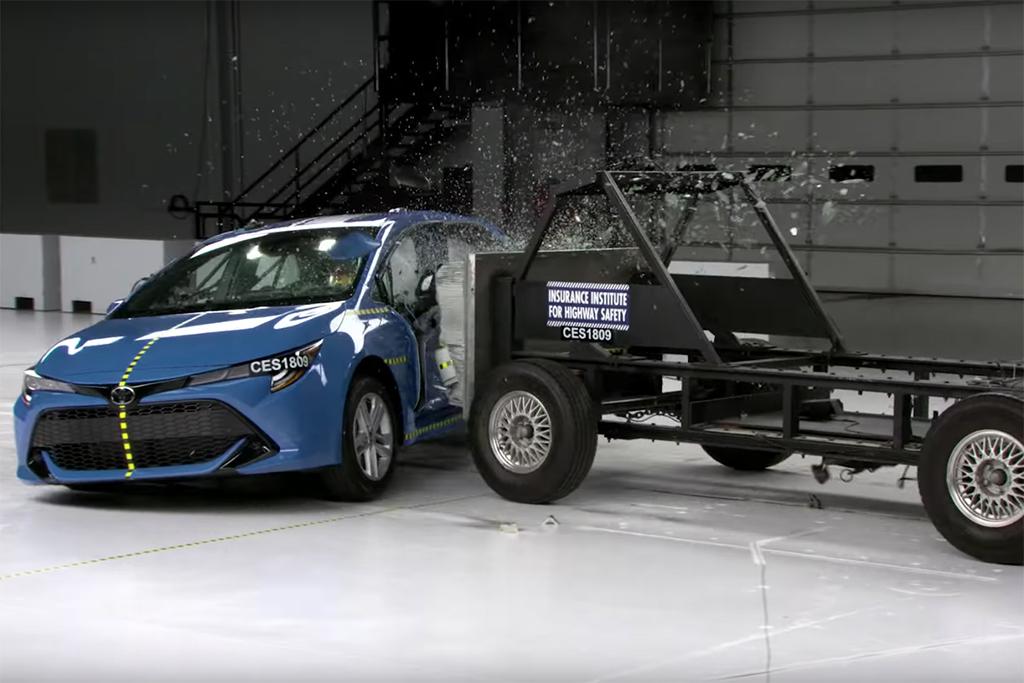 19_<a href=https://www.autopartmax.com/used-toyota-engines>toyota</a>_corolla_hatch.jpg