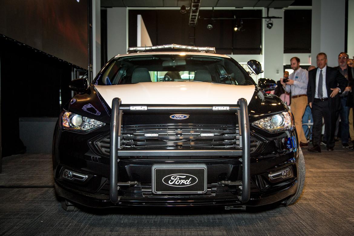 2018 Ford Police Responder Hybrid Sedan Photo Gallery News Cars Com