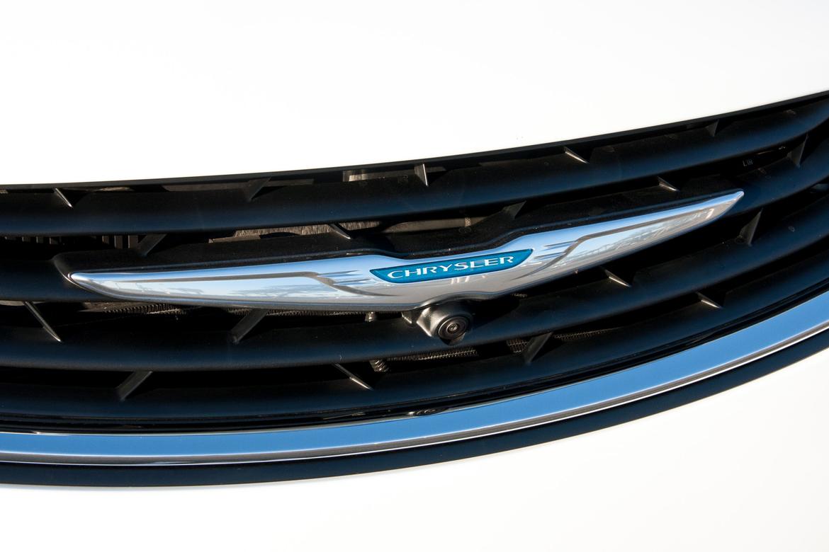 2017 Chrysler Pacifica Hybrid Review First Drive 2017 Chrysler Pacifica Hybrid Review First Drive