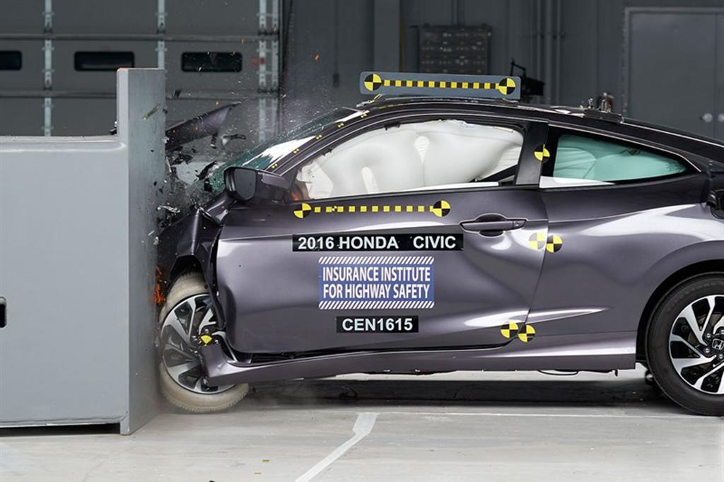 2016 Honda Civic Coupe Named Iihs Top Safety Pick Plus News Cars