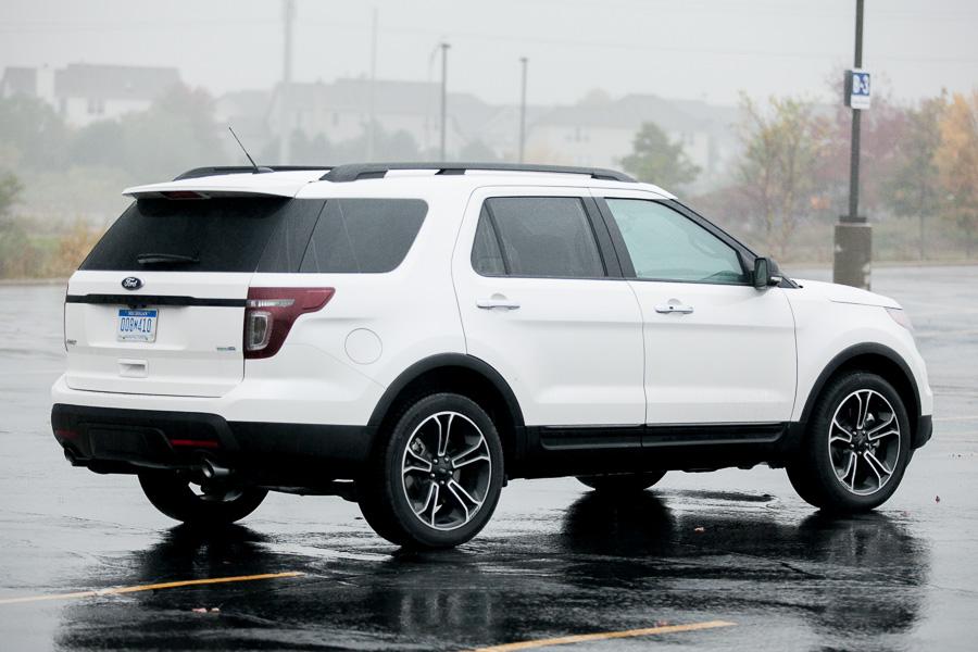 2014 Ford Explorer - Our Review | Cars.com 2014 Ford Explorer - Our Review | Cars.com