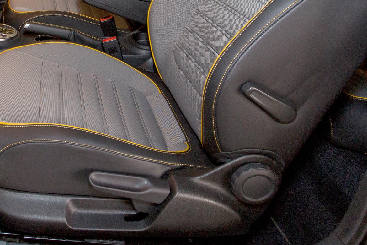 16_Volkswagen_Beetle_AC.jpg