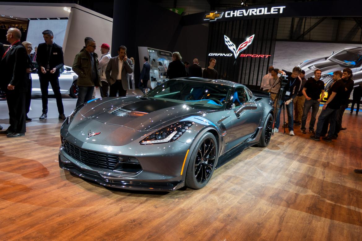 17Chevrolet_Corvette-Grand-Sport_16Geneva_AB_01.jpg