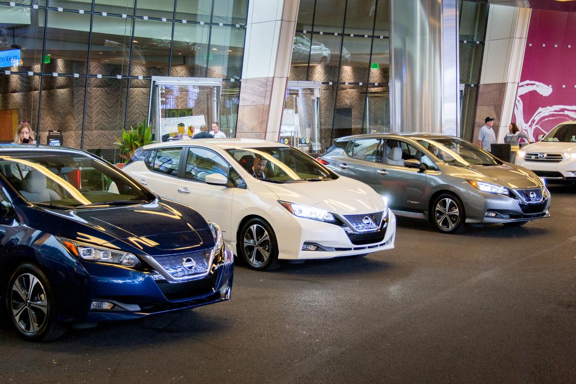 nissan-leaf-2018-08.jpg