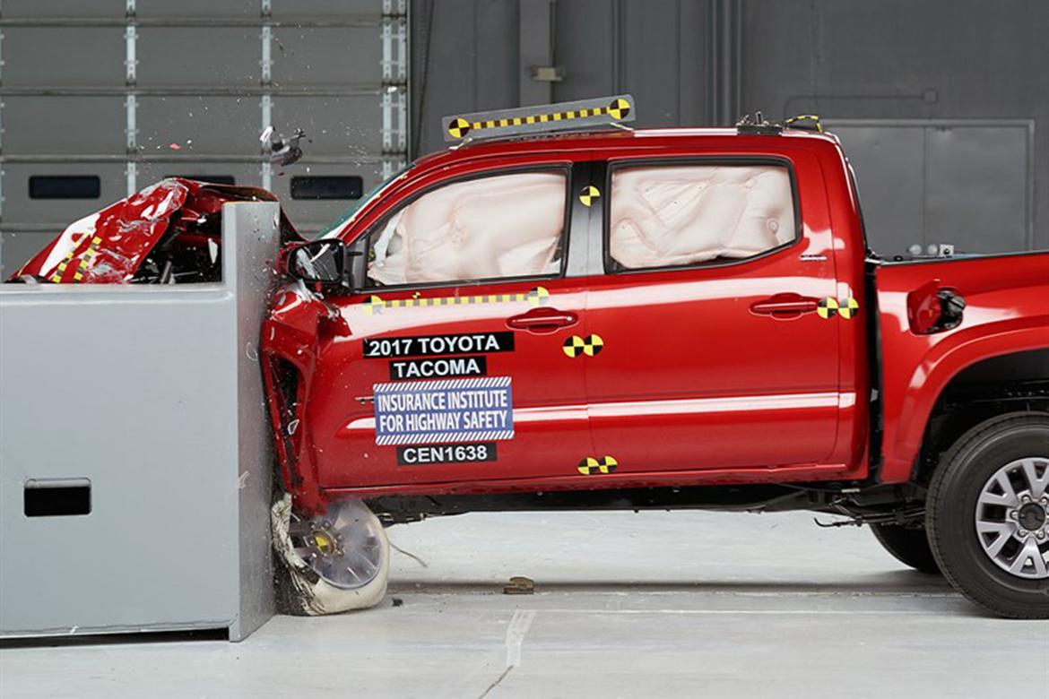 4 Trucks Earn Good Safety Ratings From Iihs News Cars Tacoma Iihs Jpeg