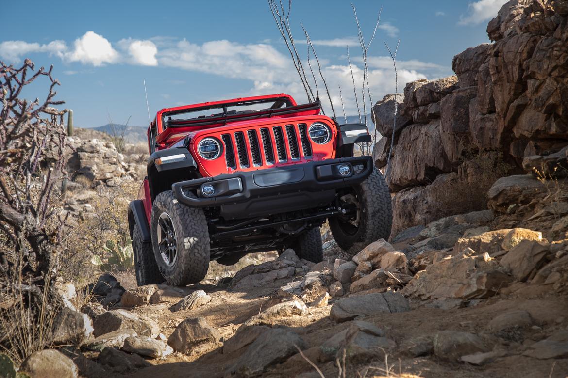 01-jeep-wrangler-2018-exterior-red.jpg