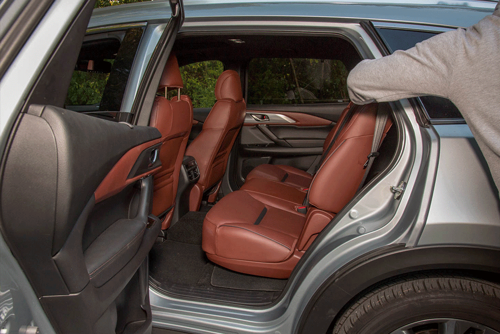16Mazda_CX-9_SO_ES_TRA_Anim.gif