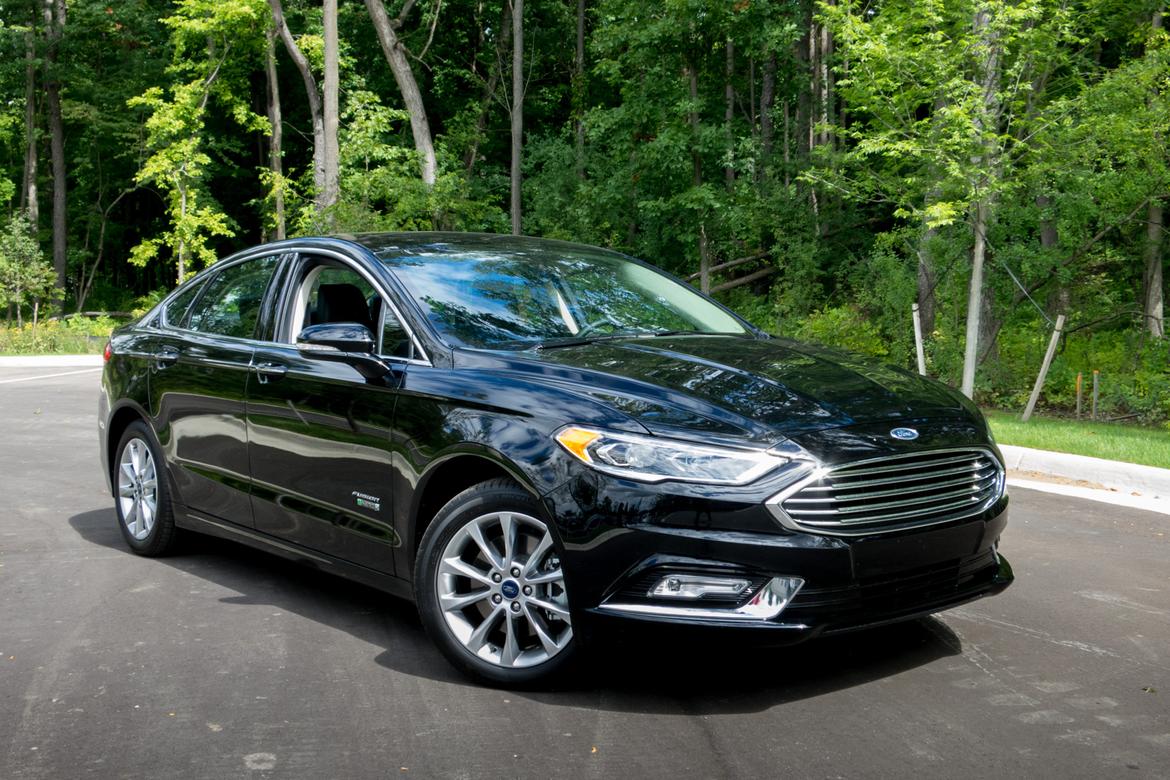 17Ford_Fusion-Energi_AB.jpg