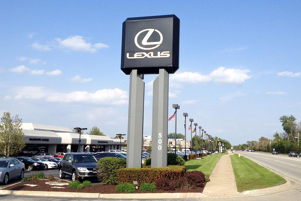 lexus dealership_km.jpg