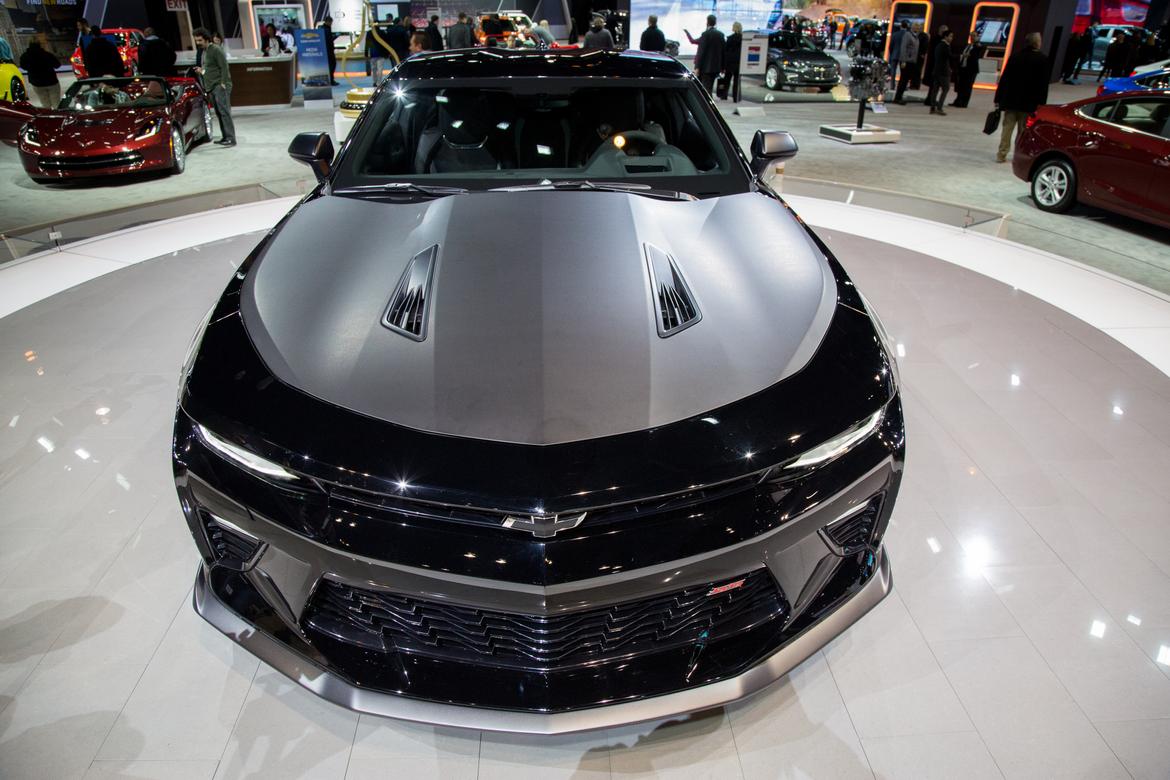 17Chevrolet_Camaro-Engine-Package_AS_AC_06.jpg