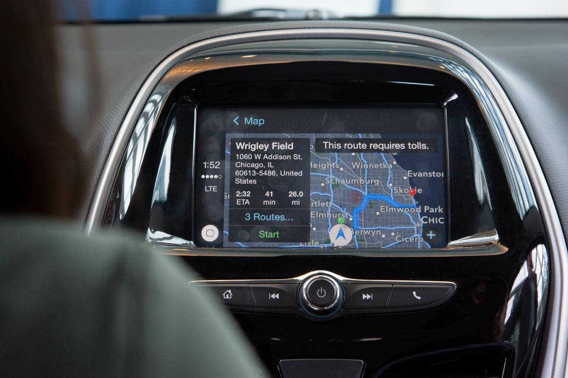 150806_AppleCarPlay_ES_02.jpg