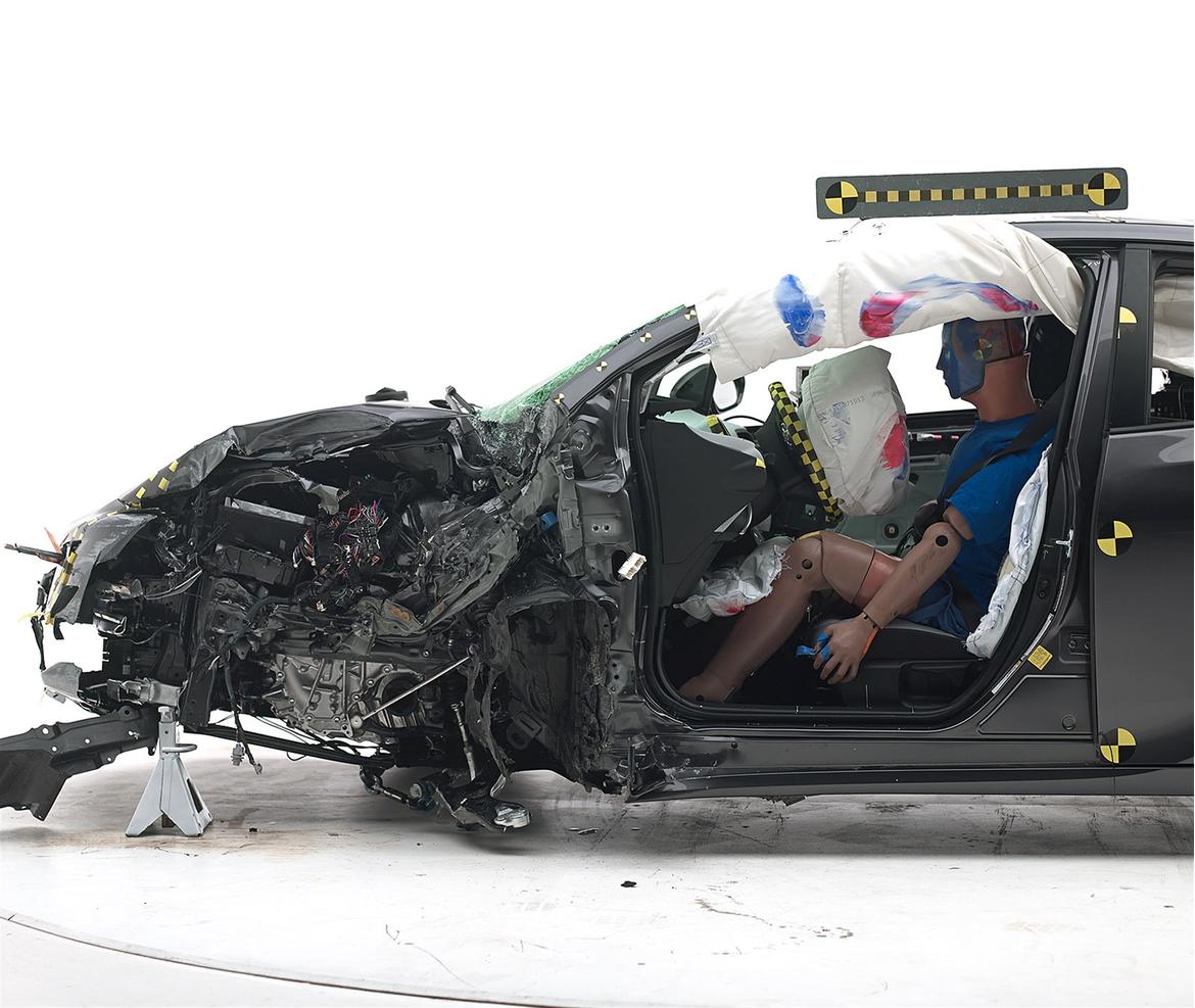 CrashTest Credentials Come Standard on 2019 Toyota Prius, Prius Prime