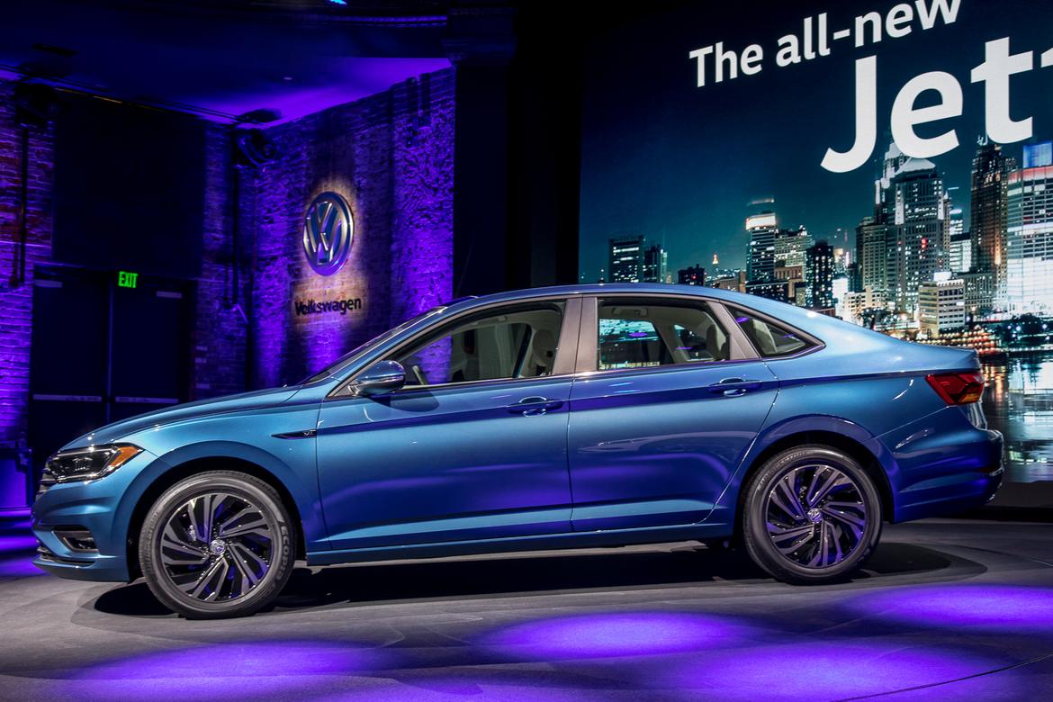 02-volkswagen-jetta-2019-autoshow-blue-exterior-profile.jpg