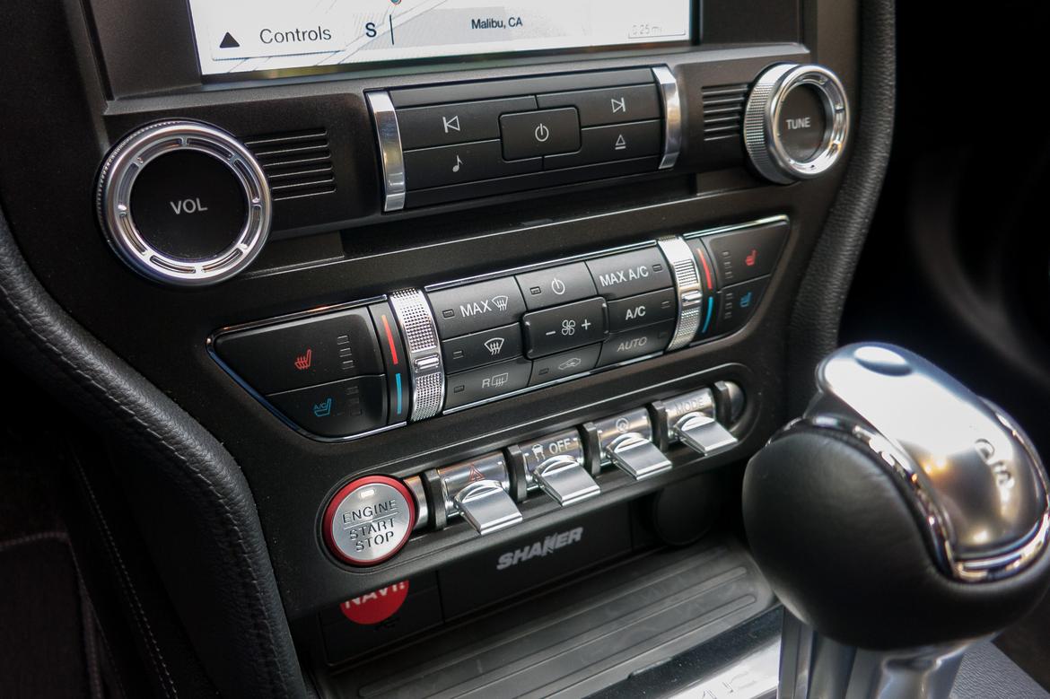 19-ford-mustang-2018-center stack-interior.jpg