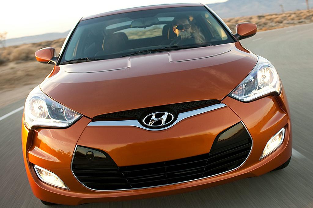 15_Hyundai_Veloster_OEM.jpg