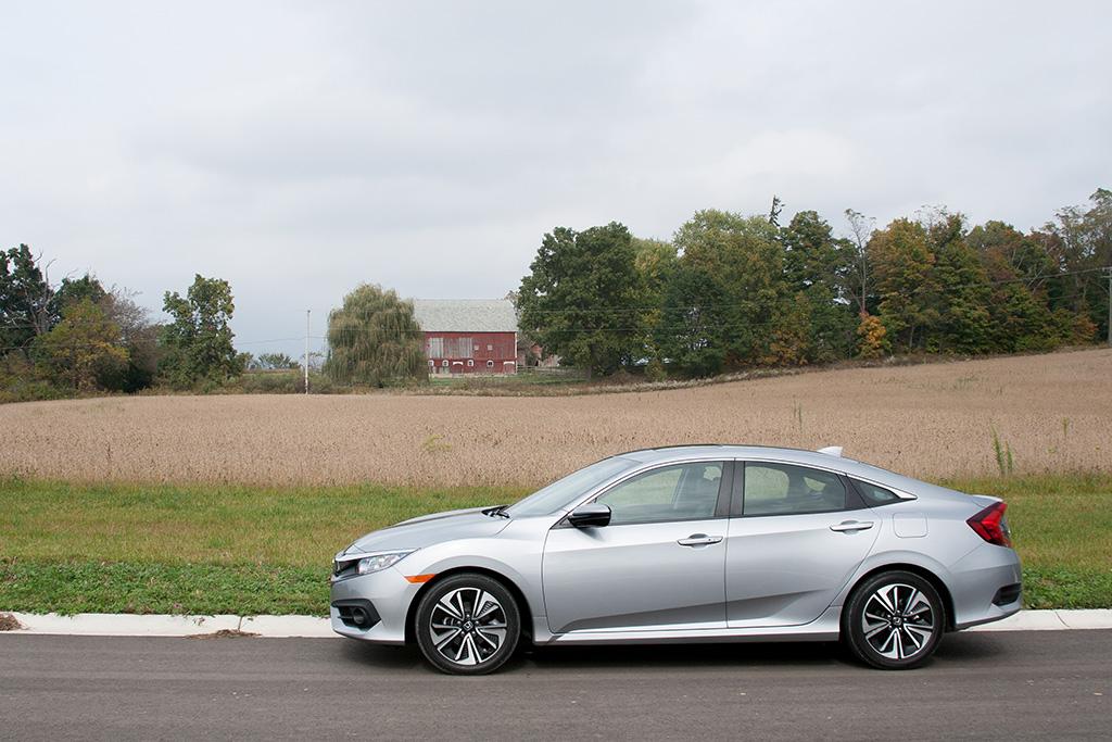 2016 Honda Civic Sedan Starts At 19 475 Gets 42 Mpg Highway Rating 16 Civic Fuel Price Jpg