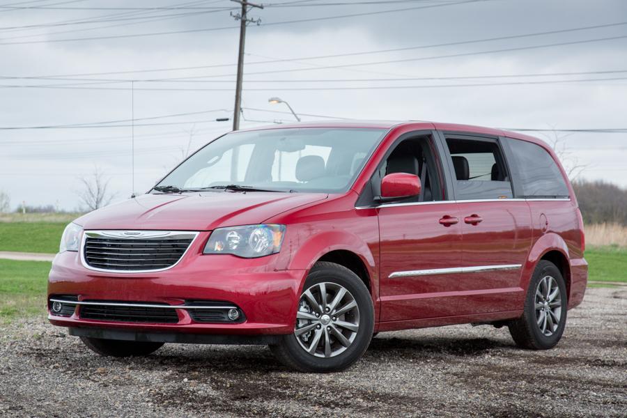 2017 Chrysler Town Country Our Review Cars Our View 2017 Chrysler Town Country