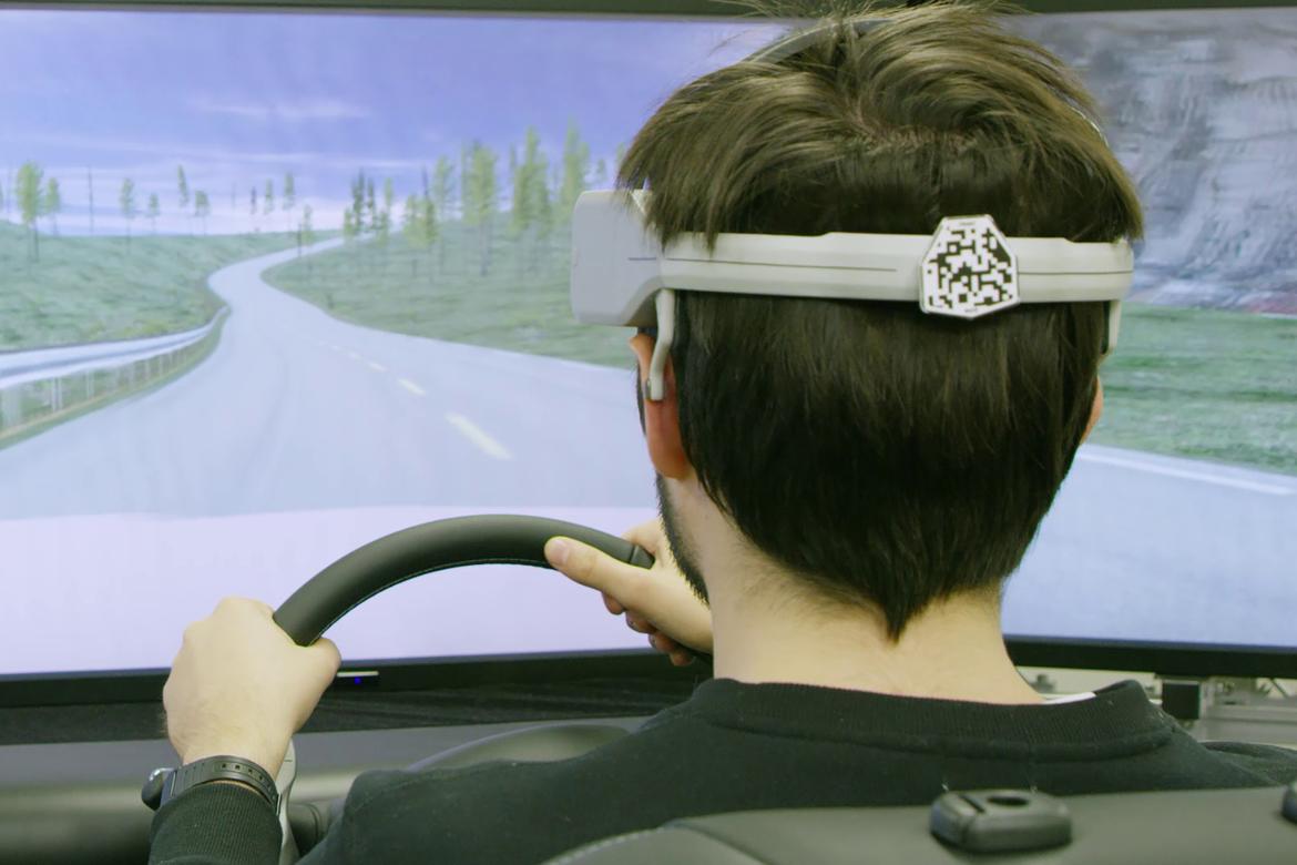 Nissan Brain to Vehicle tech Driving Simulator Prototype OEM.jpg