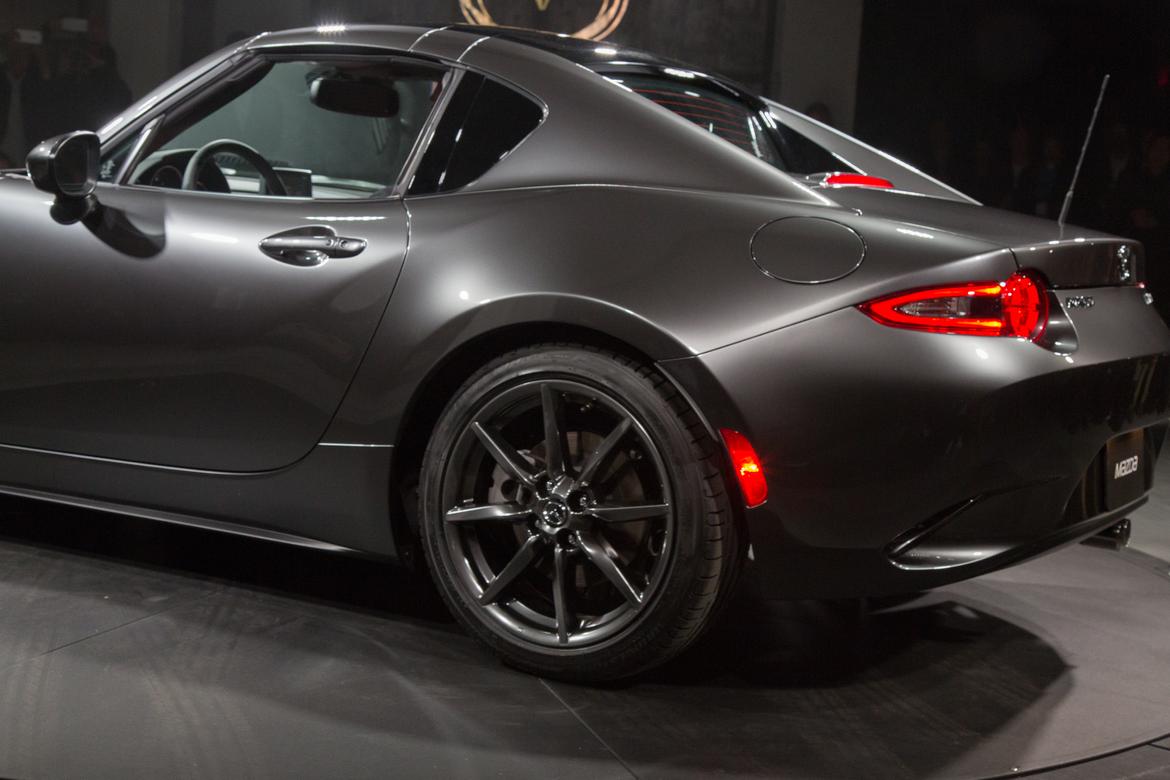 2017 Mazda MX-5 Miata RF Retractable Hardtop Photo Gallery | News | Cars.com 2017 Mazda MX-5 Miata RF Retractable Hardtop Photo Gallery | News | Cars.com