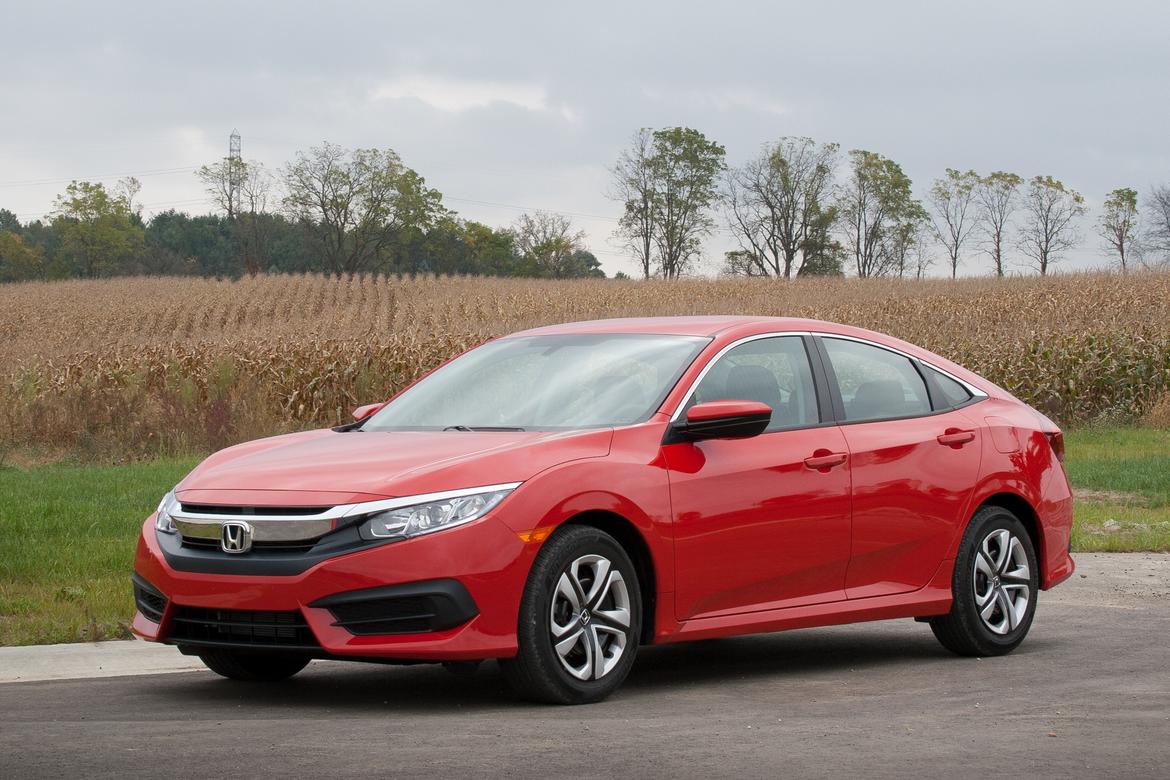 16Honda_Civic_1stDrive_MH_03.jpg