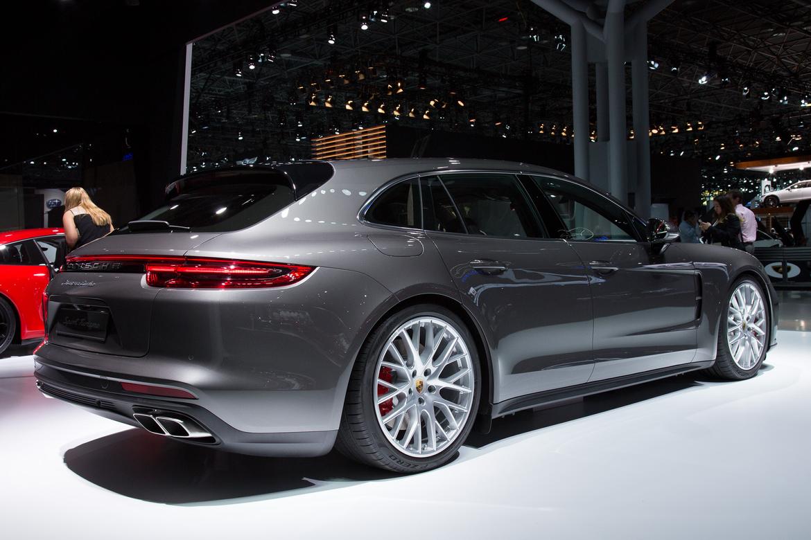 2018 Porsche Panamera Sport Turismo Review Photo Gallery News 2018 Porsche Panamera Sport Turismo Review Photo Gallery