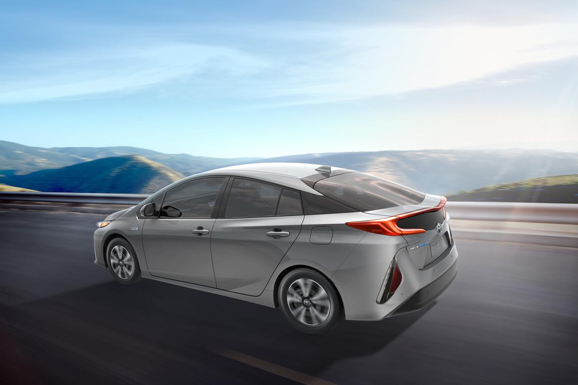 2017 Toyota Prius Prime Plug In Hybrid Charges Into 2016 New York 17 Toyota Prius Prime Oem 4 Jpg